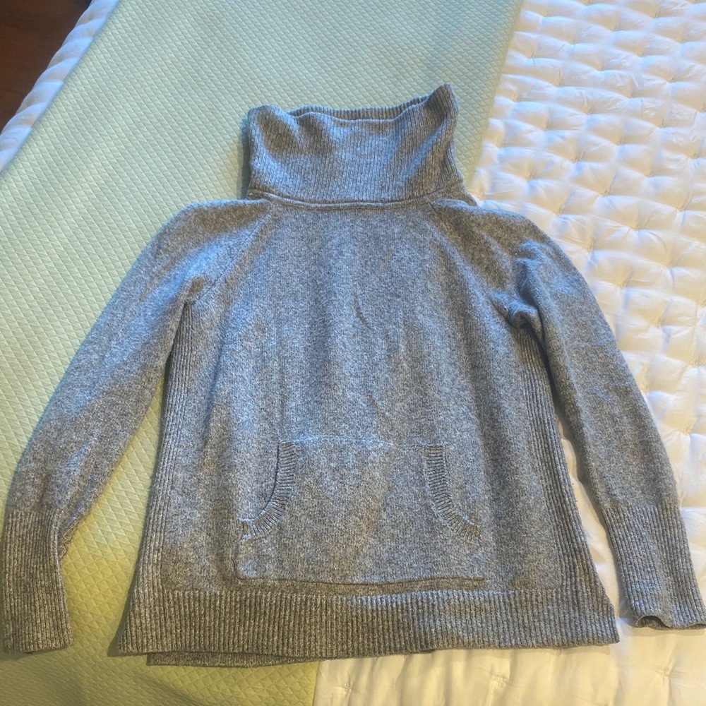LOFT Gray Women's Sweater
